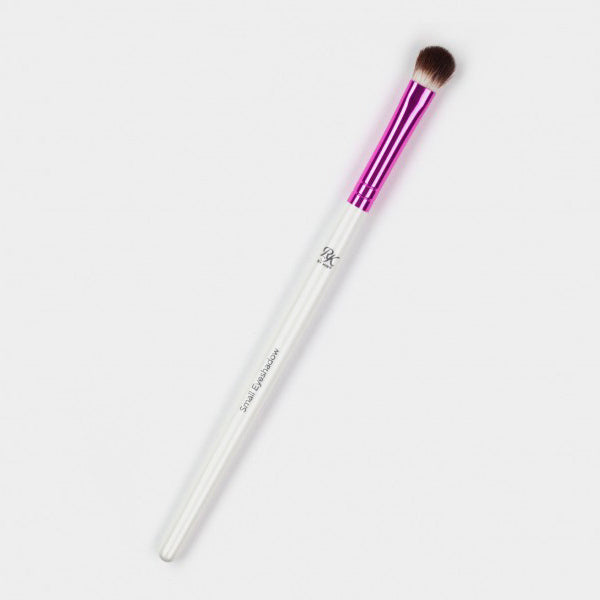 Ruby Kiss Small Eyeshadow Brush #RMUB14