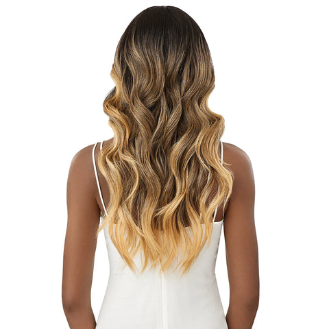 Outre Perfect Hairline Synthetic Glueless HD Lace Wig - MONIECE (13x6 lace frontal)